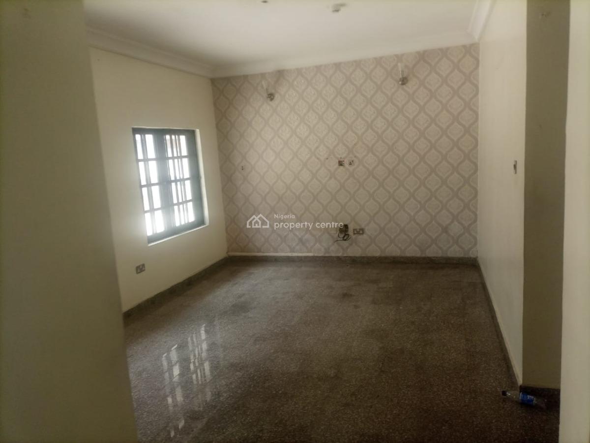 Service 3 Bedroom Flat with Bq, Off Bourdilon Road, Ikoyi, Lagos, Flat / Apartment for Rent