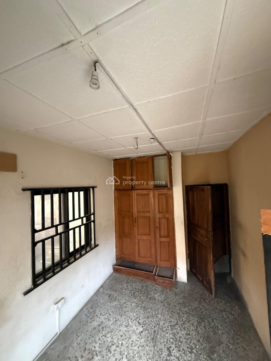 Fantastic Mini Flat, Unilag Estate, Gra Phase 1, Magodo, Lagos, Mini Flat (room and Parlour) for Rent