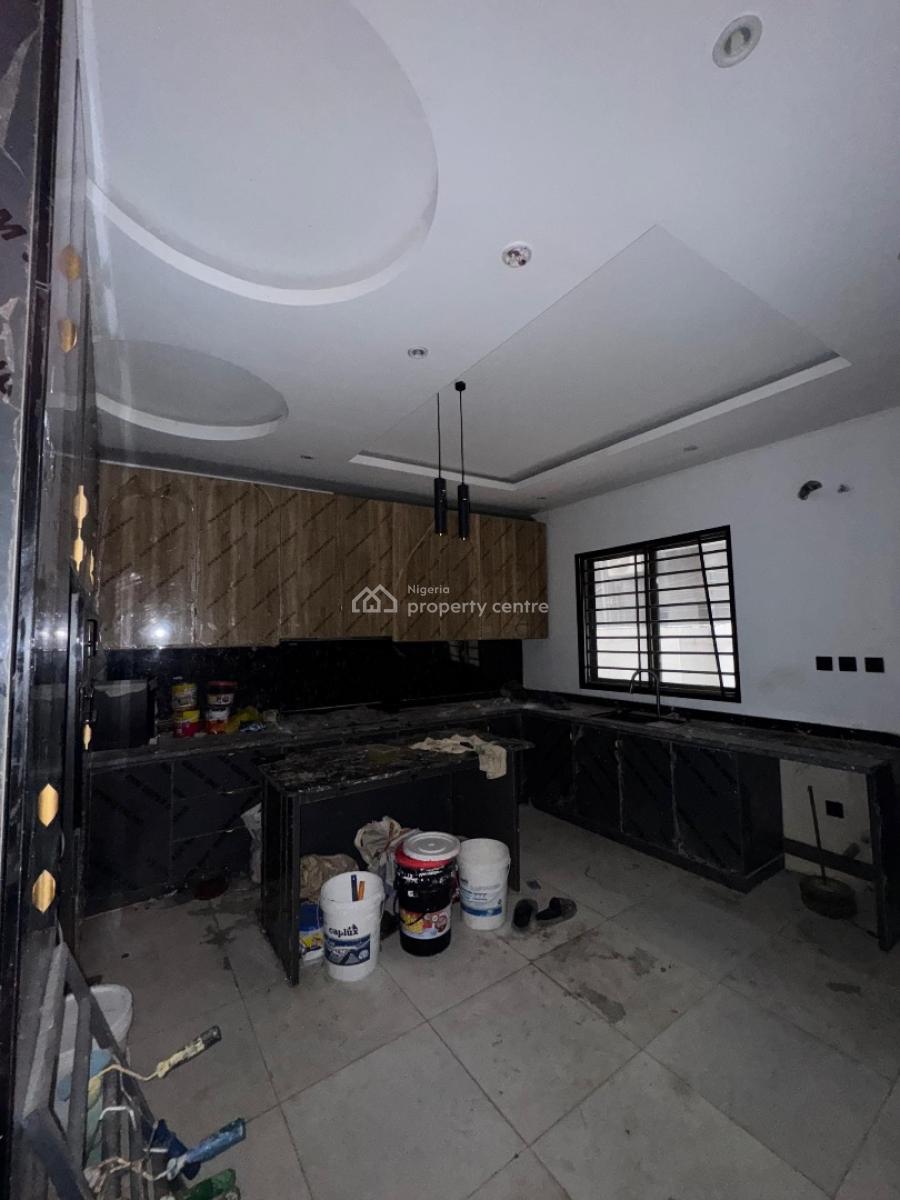 5 Bedroom Semi-detached House, Lekki Phase 1, Lekki, Lagos, Semi-detached Duplex for Sale