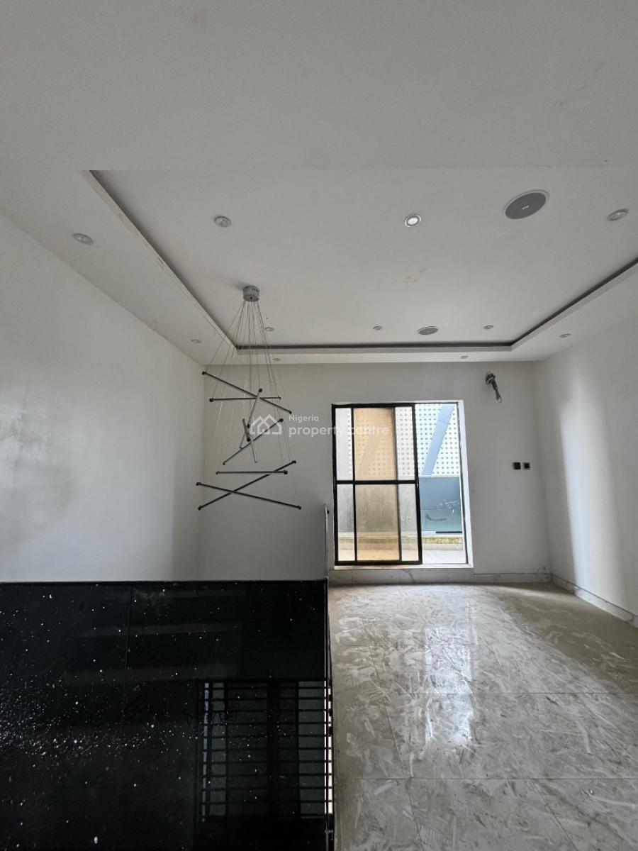 5 Bedroom Semi-detached House, Lekki Phase 1, Lekki, Lagos, Semi-detached Duplex for Sale