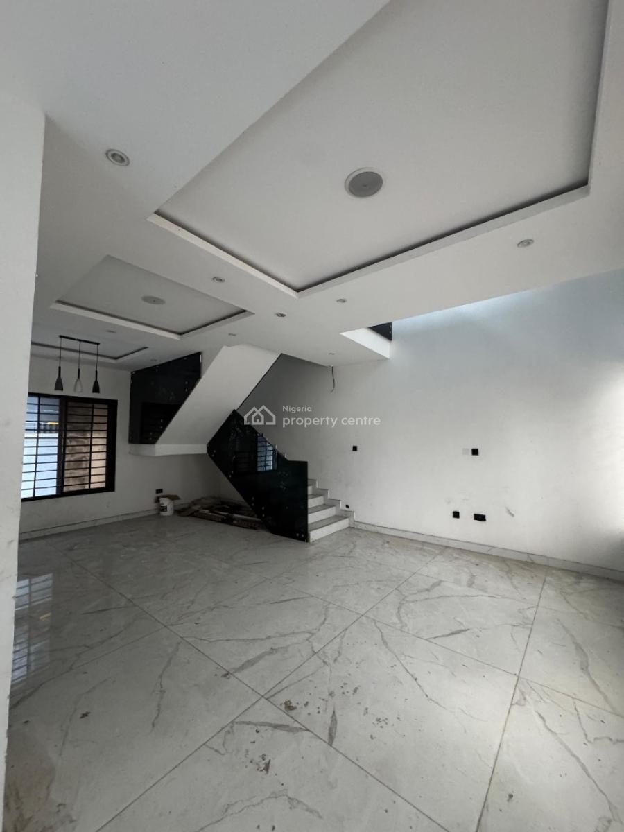 5 Bedroom Semi-detached House, Lekki Phase 1, Lekki, Lagos, Semi-detached Duplex for Sale