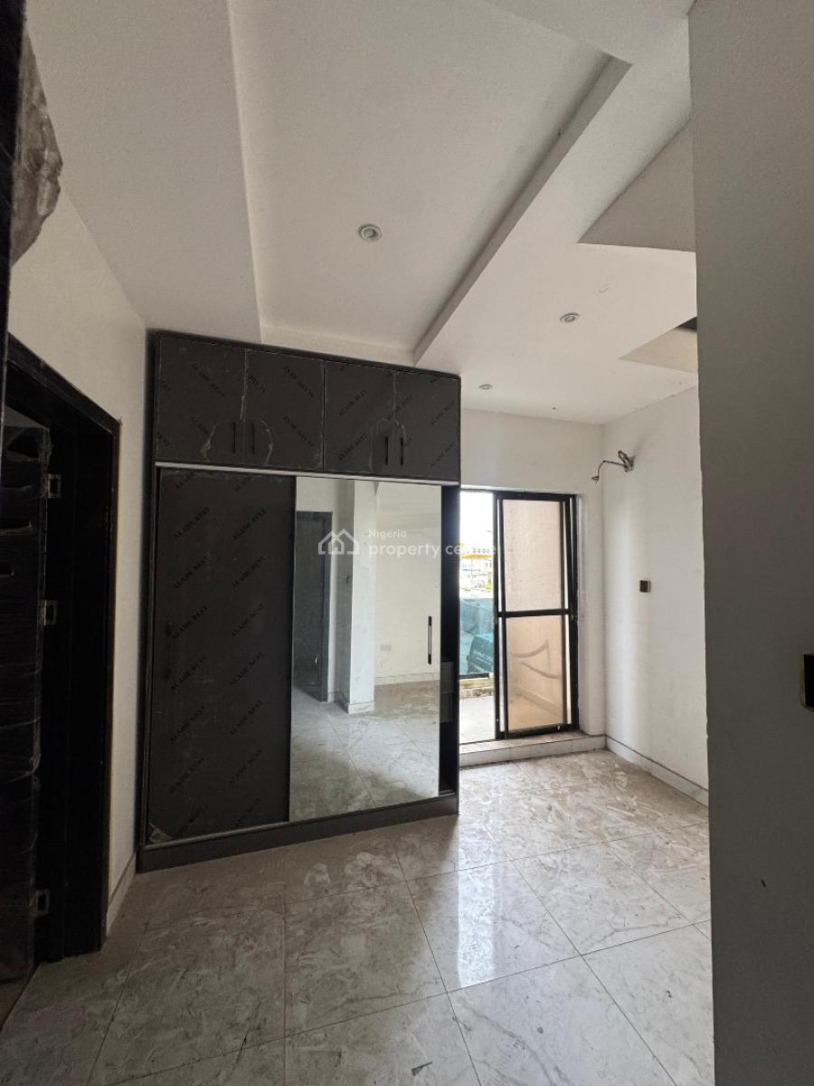 5 Bedroom Semi-detached House, Lekki Phase 1, Lekki, Lagos, Semi-detached Duplex for Sale