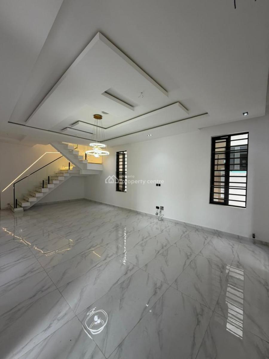 Elegant  5 B/r Detached House, Lekki, Lagos, Detached Duplex for Sale