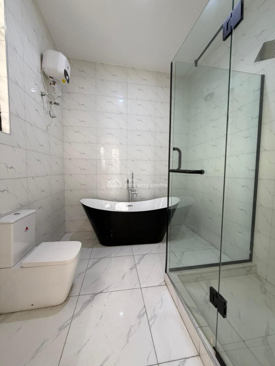 Elegant  5 B/r Detached House, Lekki, Lagos, Detached Duplex for Sale