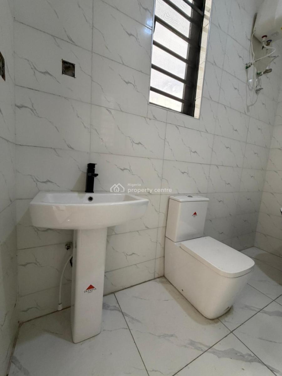 Elegant  5 B/r Detached House, Lekki, Lagos, Detached Duplex for Sale