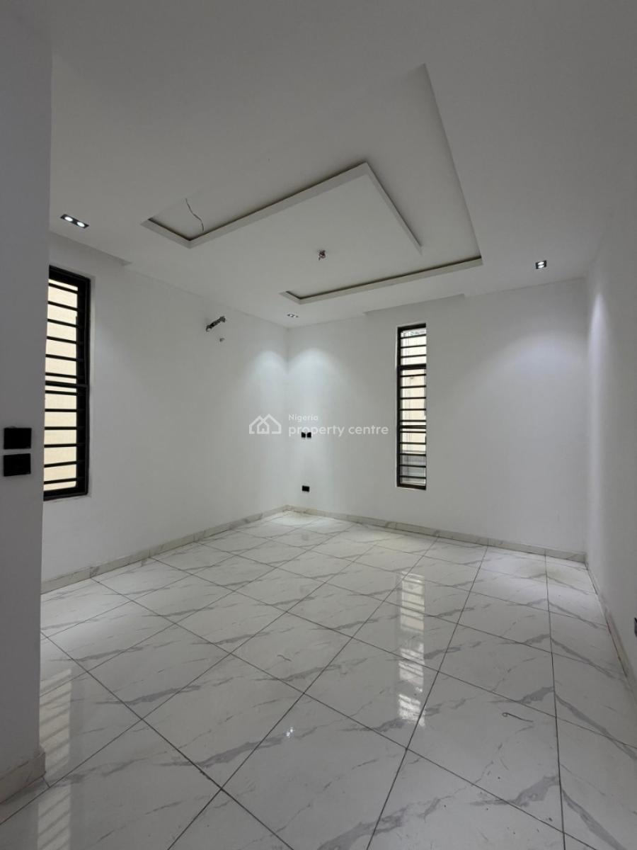 Elegant  5 B/r Detached House, Lekki, Lagos, Detached Duplex for Sale
