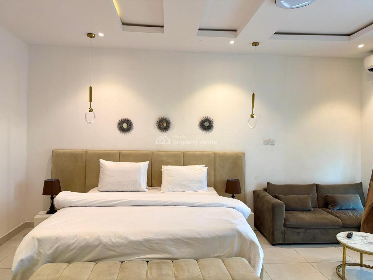Pent Floor 2 Bedroom with Water View, Tokunbo Omisore Street Off Wole Olateju Crescent, Lekki Phase 1, Lekki, Lagos, Flat / Apartment Short Let