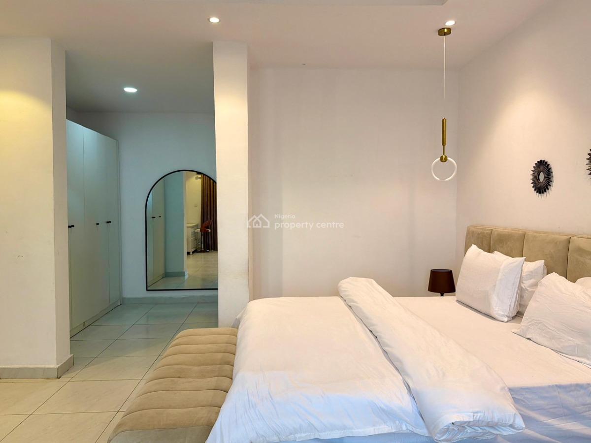 Pent Floor 2 Bedroom with Water View, Tokunbo Omisore Street Off Wole Olateju Crescent, Lekki Phase 1, Lekki, Lagos, Flat / Apartment Short Let