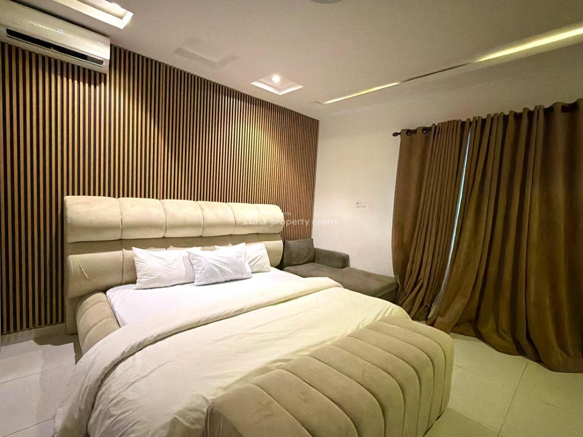 Pent Floor 2 Bedroom with Water View, Tokunbo Omisore Street Off Wole Olateju Crescent, Lekki Phase 1, Lekki, Lagos, Flat / Apartment Short Let