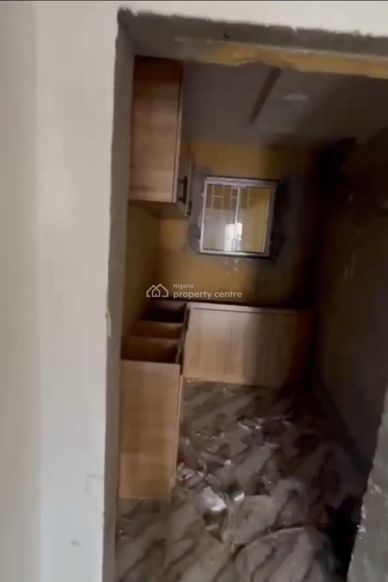 Nicely Renovated 2 Bedroom Ground Flat(ensuite), Ifako, Gbagada, Lagos, Flat / Apartment for Rent