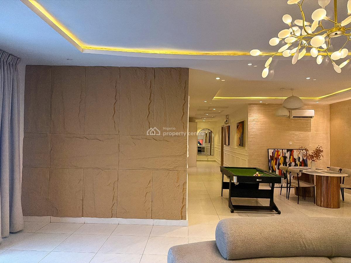 Deluxe Pent Floor 3 Bedroom with Snooker & Rooftop Pool, Tokunbo Omisore Street Off Wole Olateju Crescent, Lekki Phase 1, Lekki, Lagos, Flat / Apartment Short Let