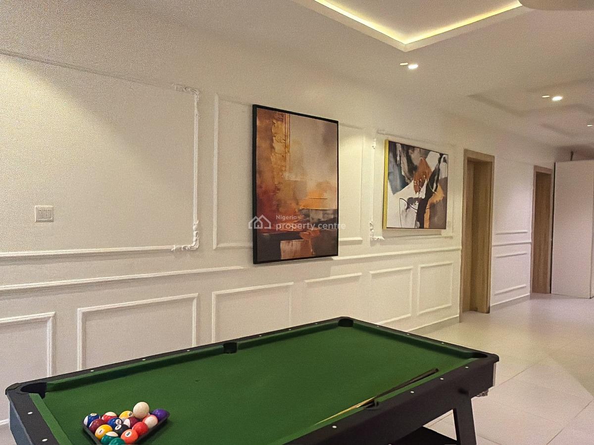 Deluxe Pent Floor 3 Bedroom with Snooker & Rooftop Pool, Tokunbo Omisore Street Off Wole Olateju Crescent, Lekki Phase 1, Lekki, Lagos, Flat / Apartment Short Let