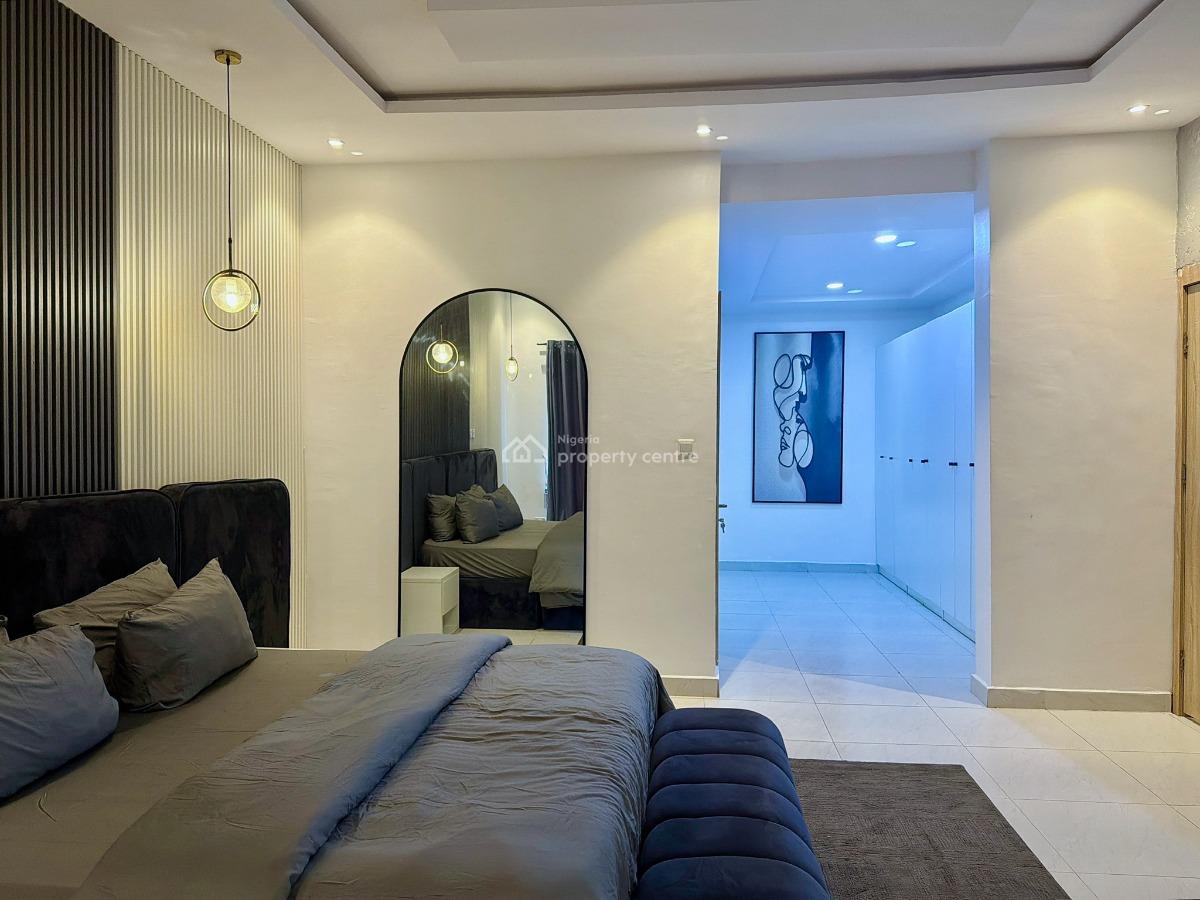 Deluxe Pent Floor 3 Bedroom with Snooker & Rooftop Pool, Tokunbo Omisore Street Off Wole Olateju Crescent, Lekki Phase 1, Lekki, Lagos, Flat / Apartment Short Let