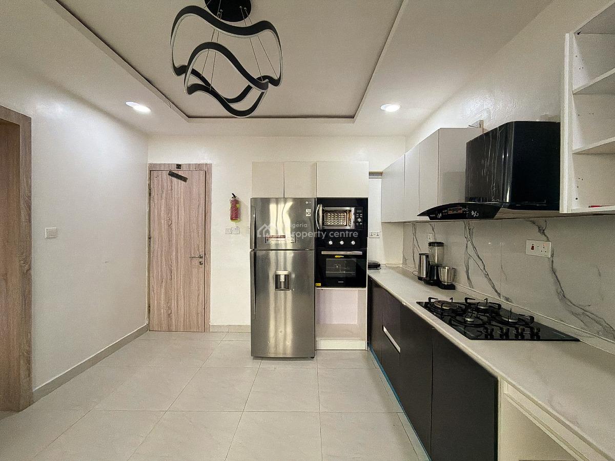 Deluxe Pent Floor 3 Bedroom with Snooker & Rooftop Pool, Tokunbo Omisore Street Off Wole Olateju Crescent, Lekki Phase 1, Lekki, Lagos, Flat / Apartment Short Let