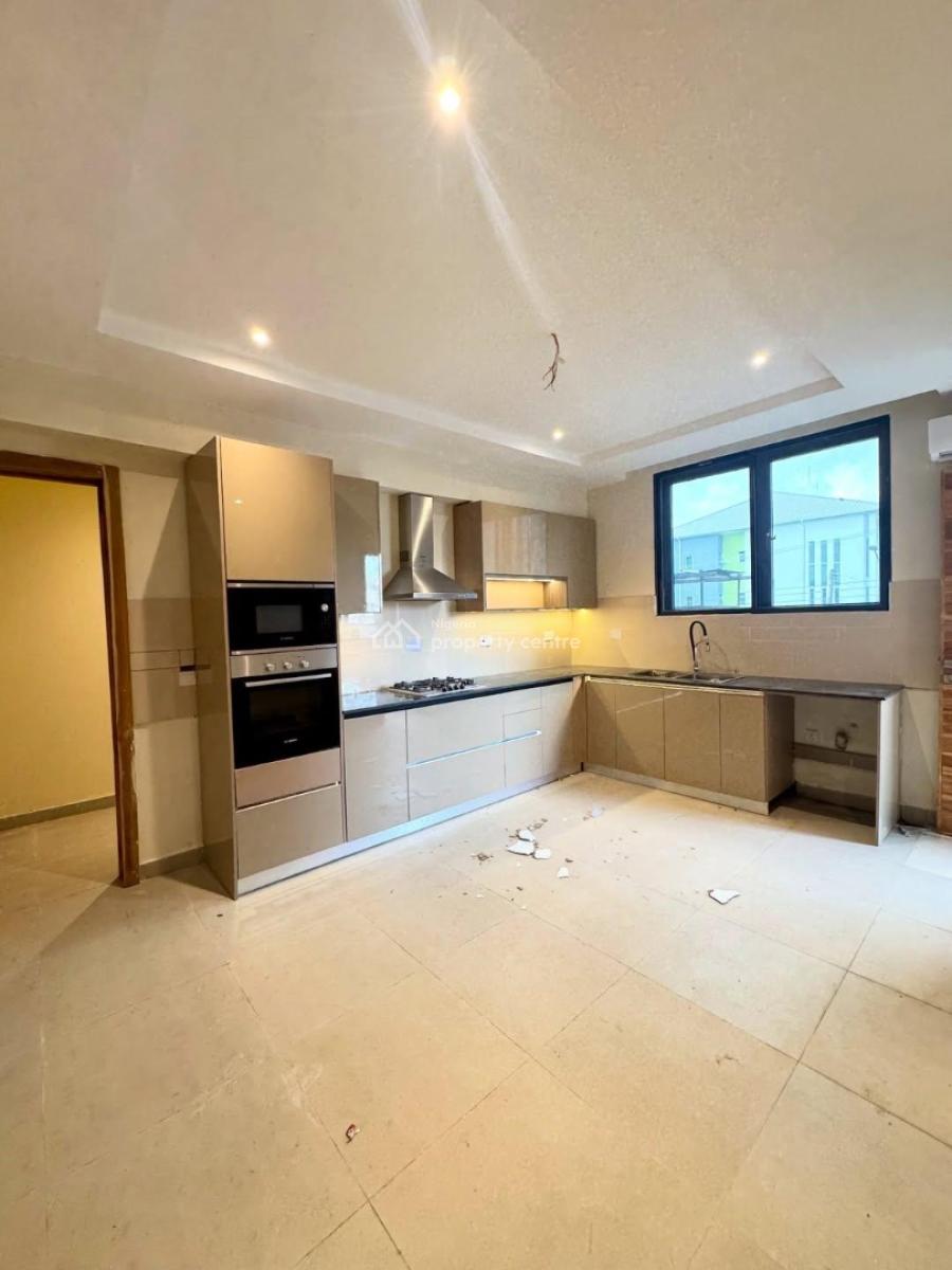 3 Bedroom Flat with a Bq, Off Admiralty Lekki Phase 1,lekki Lagos, Lekki Phase 1, Lekki, Lagos, Flat / Apartment for Rent