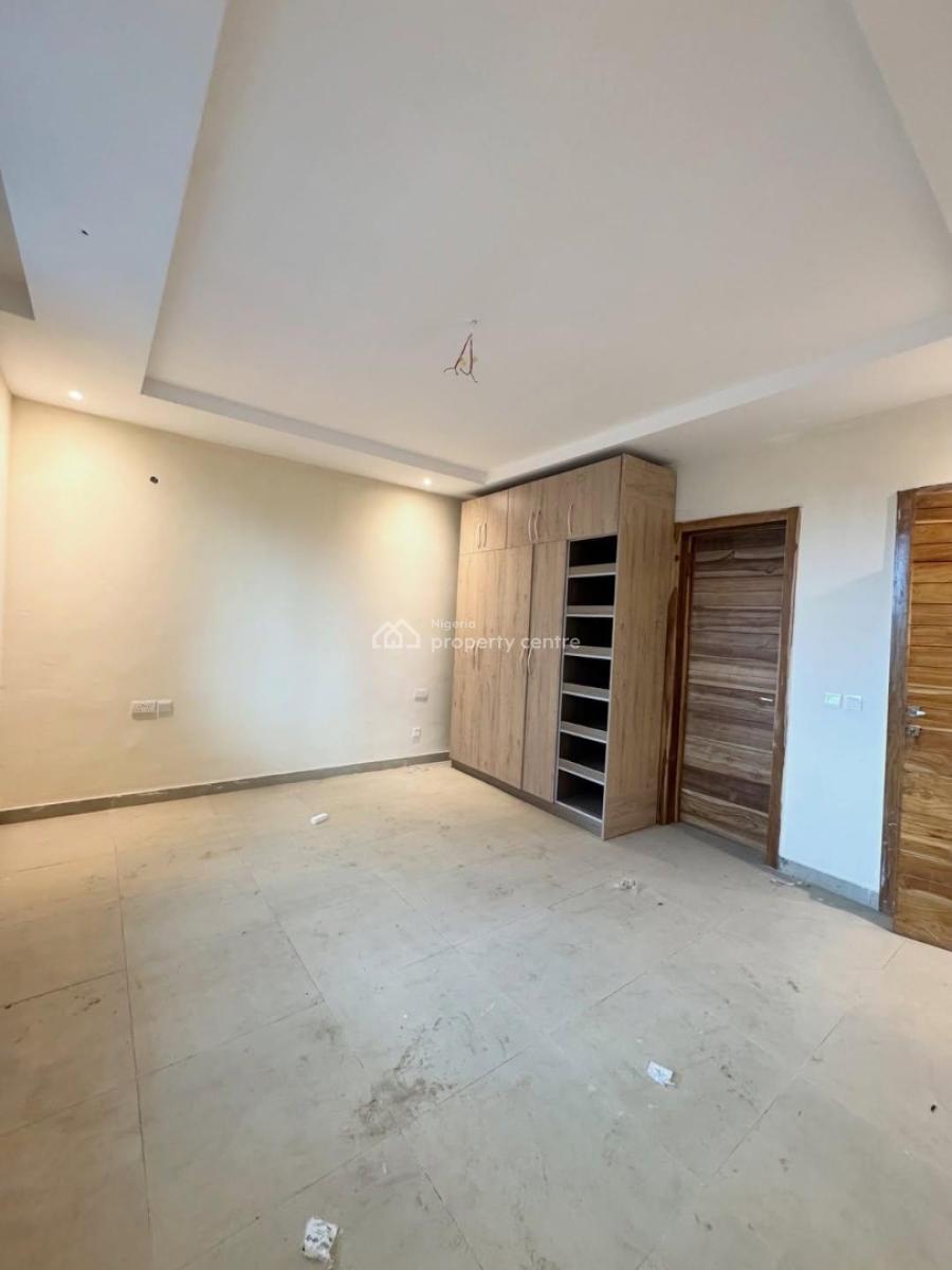 3 Bedroom Flat with a Bq, Off Admiralty Lekki Phase 1,lekki Lagos, Lekki Phase 1, Lekki, Lagos, Flat / Apartment for Rent