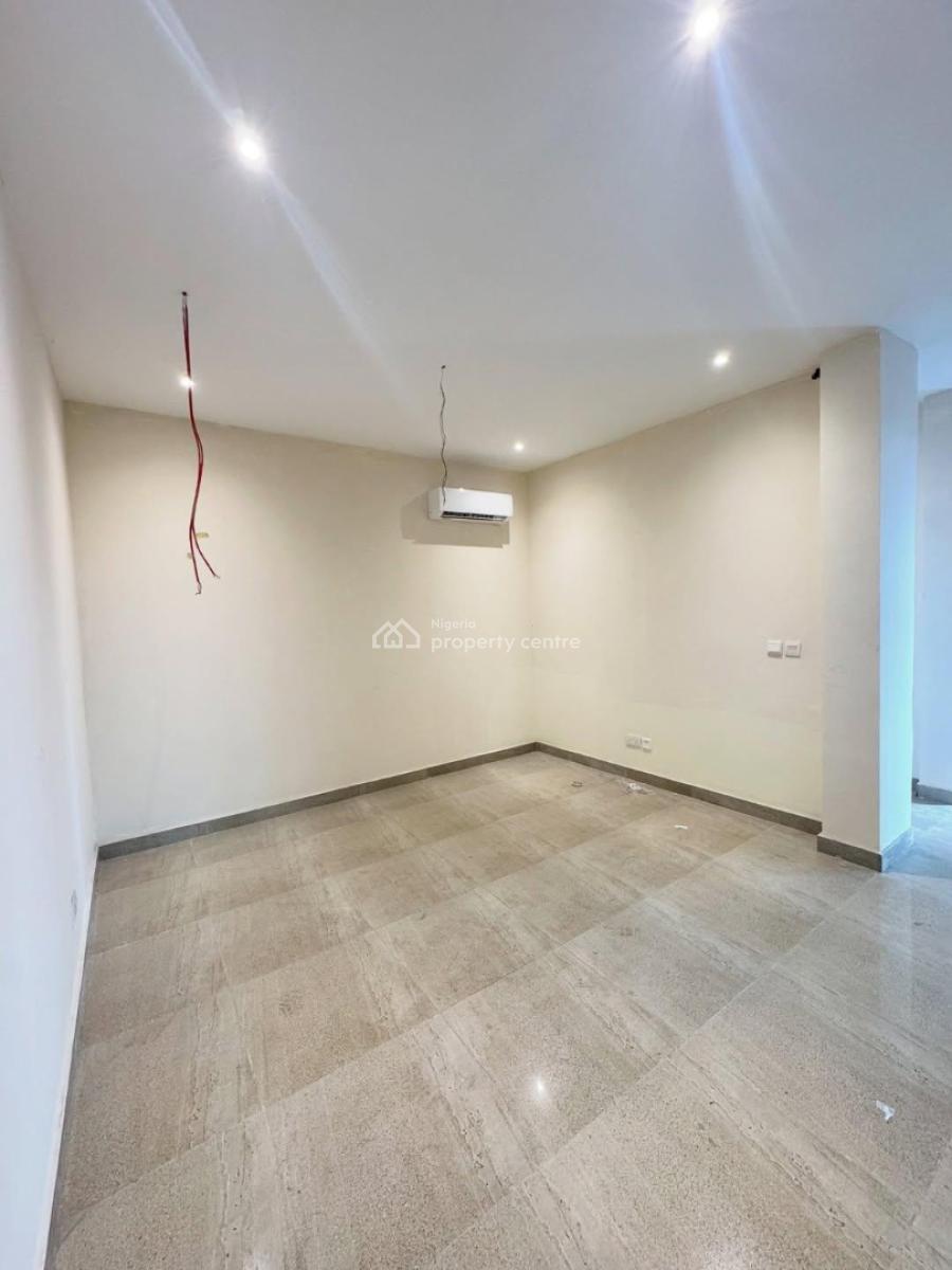 3 Bedroom Flat with a Bq, Off Admiralty Lekki Phase 1,lekki Lagos, Lekki Phase 1, Lekki, Lagos, Flat / Apartment for Rent