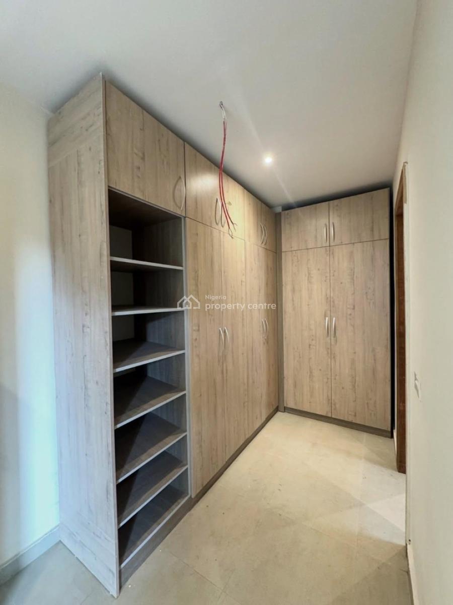 3 Bedroom Flat with a Bq, Off Admiralty Lekki Phase 1,lekki Lagos, Lekki Phase 1, Lekki, Lagos, Flat / Apartment for Rent