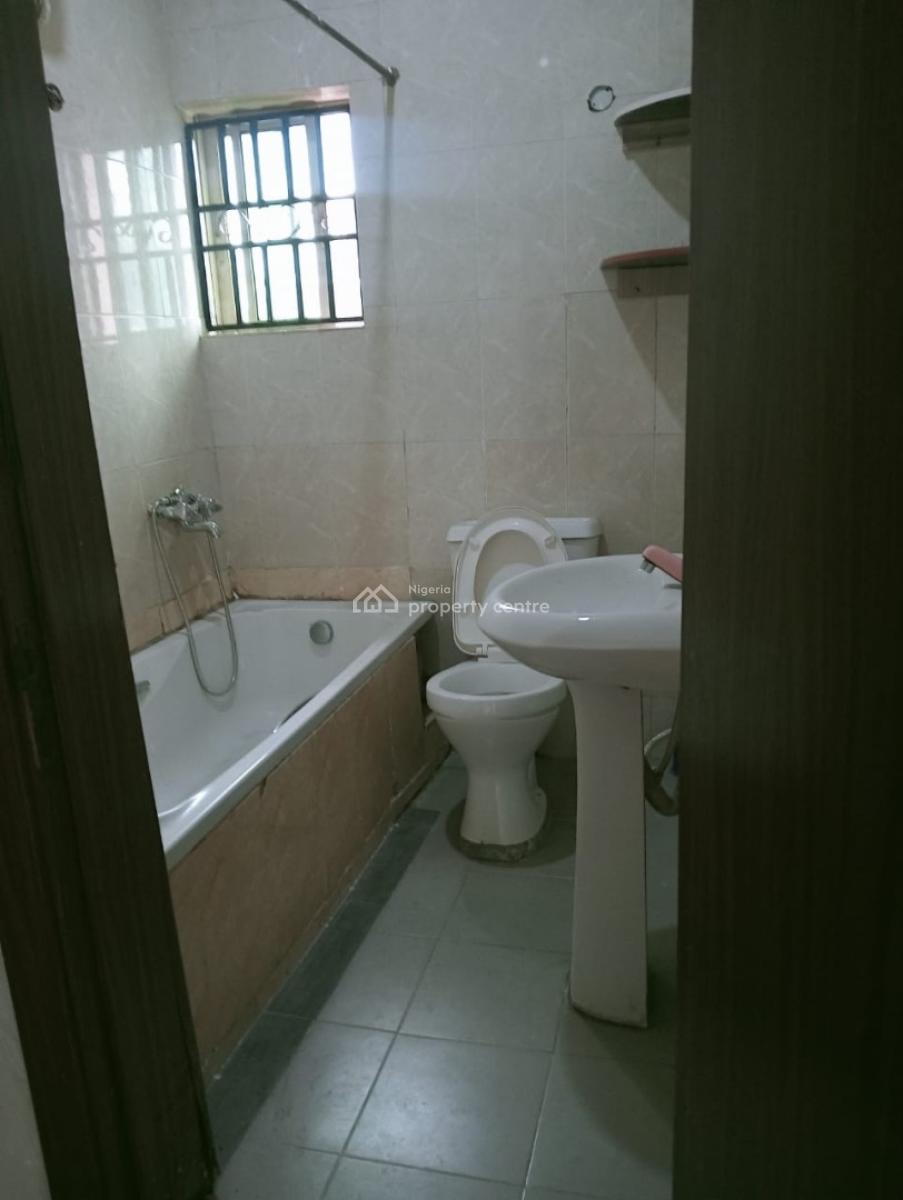 Newly Renovated 2-bedroom Flat, Magodo Phase 1 Residential Scheme, Gra Phase 1, Magodo, Lagos, House for Rent