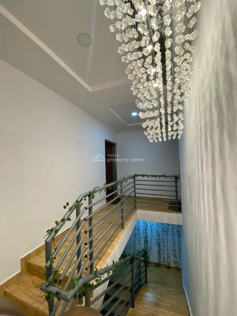 3bedroom Flat, Off International Airport Road Ajao Estate, Isolo, Lagos, Flat / Apartment for Rent