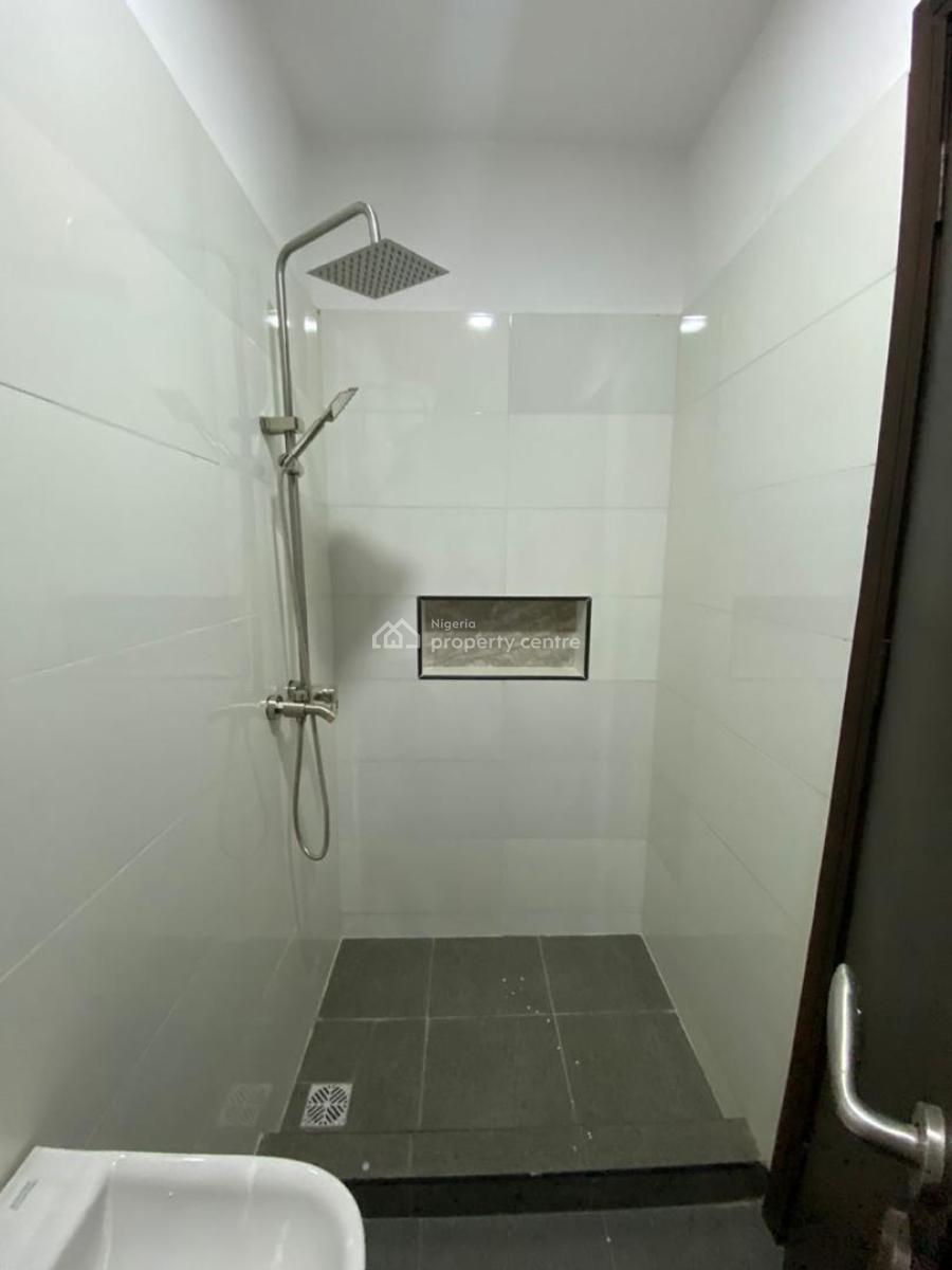3bedroom Flat, Off International Airport Road Ajao Estate, Isolo, Lagos, Flat / Apartment for Rent