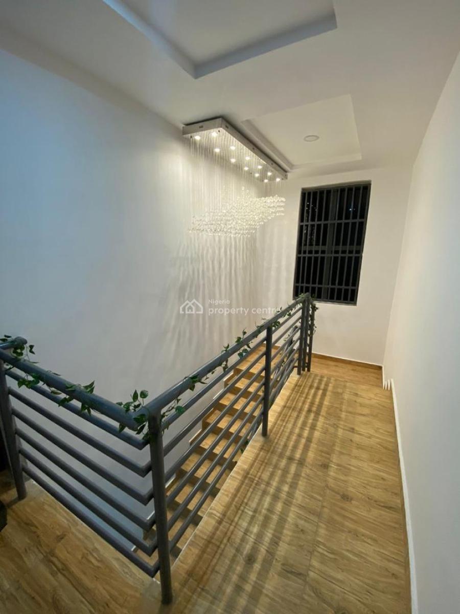 3bedroom Flat, Off International Airport Road Ajao Estate, Isolo, Lagos, Flat / Apartment for Rent
