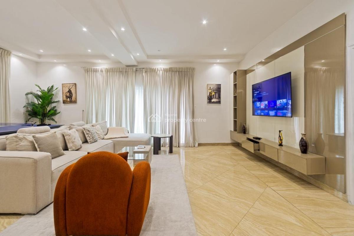 Luxury 1 Bedrooms Fully Furnished Apartment with Football Court  Conte, Lekki Phase 1, Lekki, Lagos, Flat / Apartment Short Let