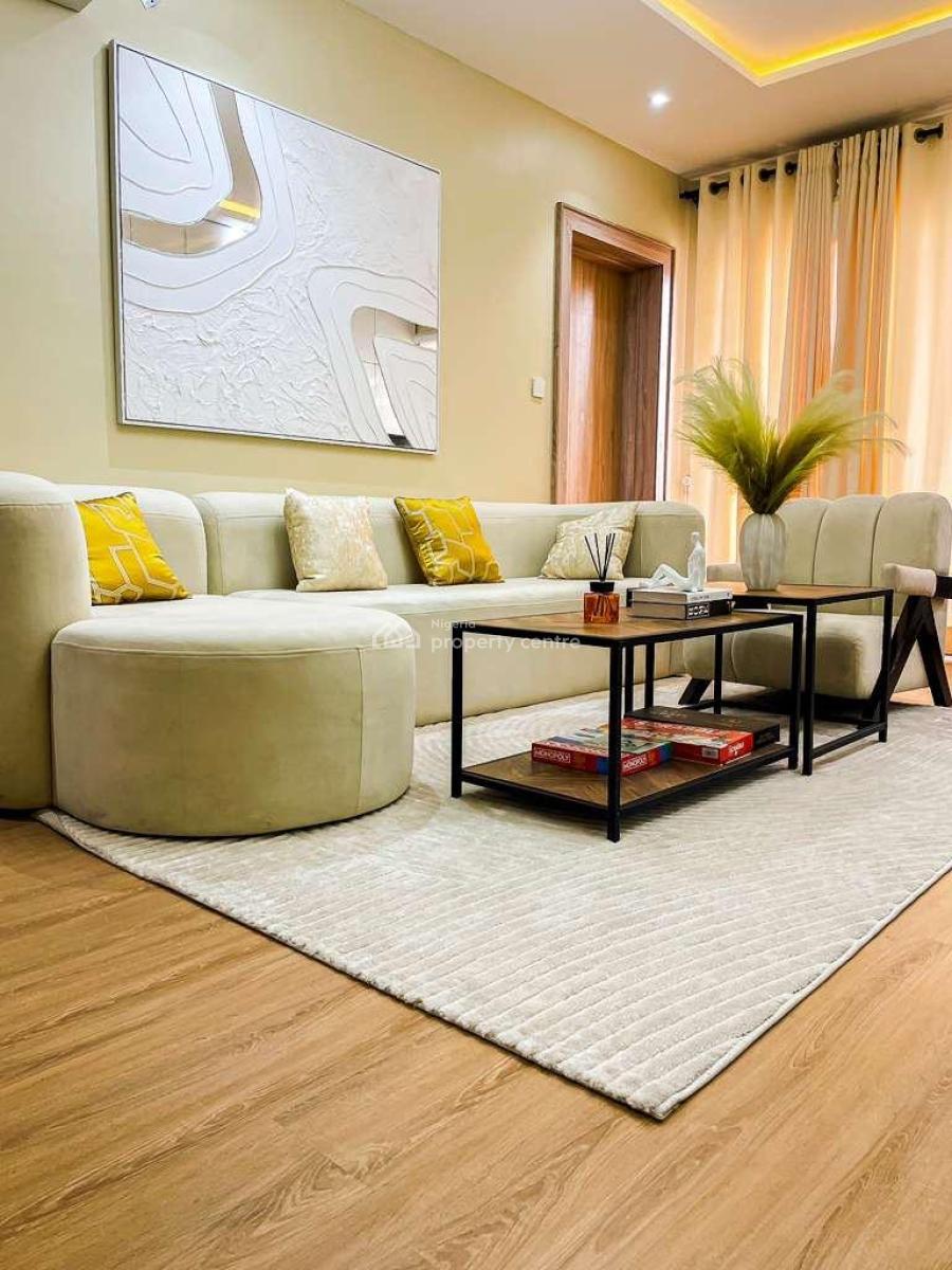 Luxury & Aesthetic 2 Bedroom Apartment W/ Pool, Gym & Rooftop Terrace, Lekki Phase 1, Lekki, Lagos, Flat / Apartment Short Let