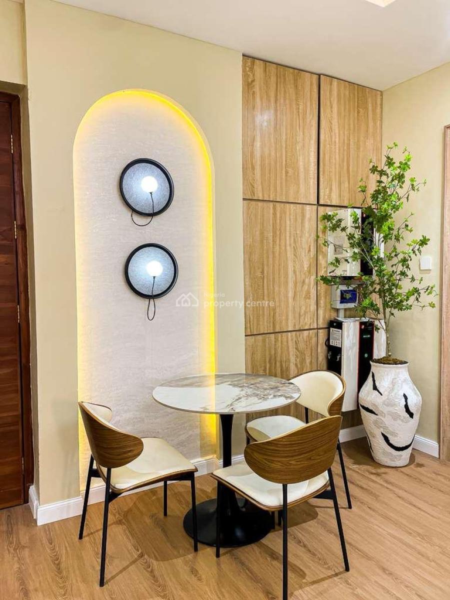 Luxury & Aesthetic 2 Bedroom Apartment W/ Pool, Gym & Rooftop Terrace, Lekki Phase 1, Lekki, Lagos, Flat / Apartment Short Let