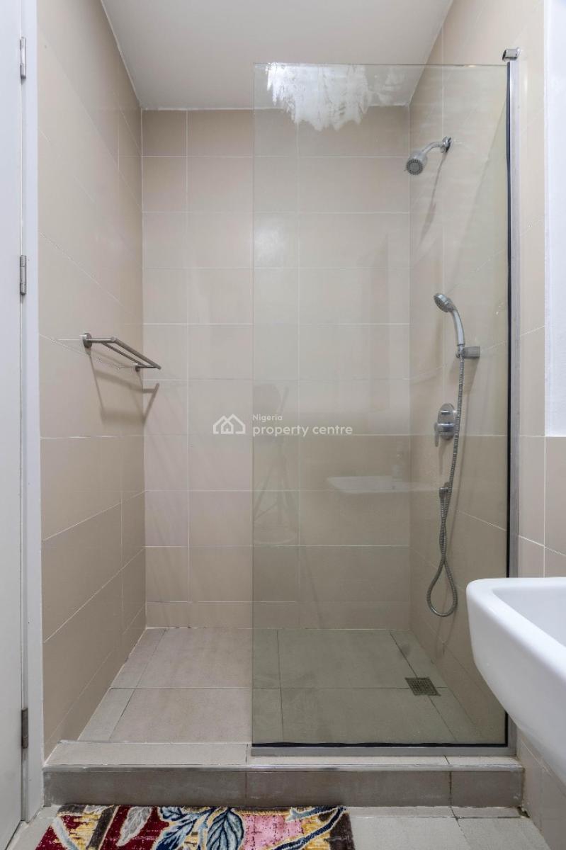 Luxury & Aesthetic 1 Bedroom Apartment W/ Pool, Gym & Rooftop Terrace, Lekki Phase 1, Lekki, Lagos, Flat / Apartment Short Let