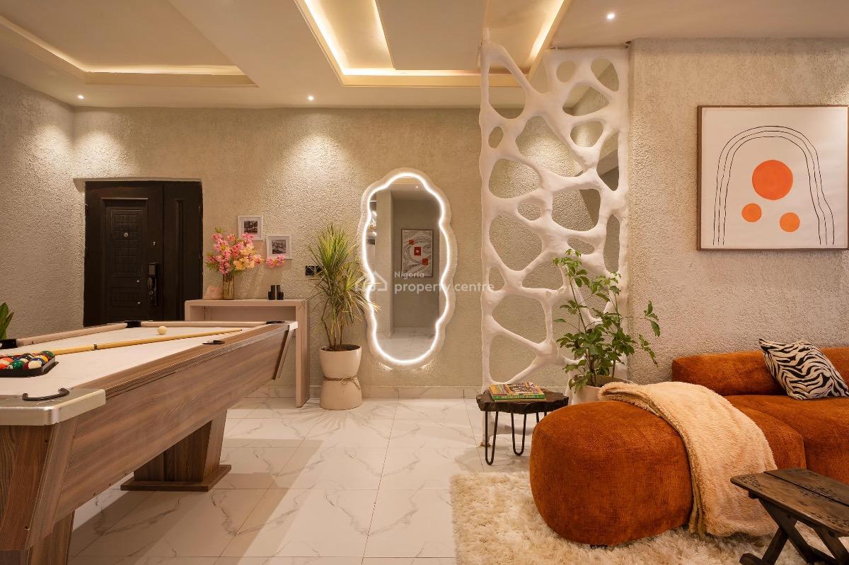 Luxury & Aesthetic 2 Bedroom Apartment W/ Pool, Gym & Rooftop Terrace, Lekki Phase 1, Lekki, Lagos, Flat / Apartment Short Let