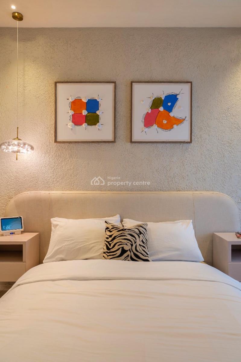 Luxury & Aesthetic 2 Bedroom Apartment W/ Pool, Gym & Rooftop Terrace, Lekki Phase 1, Lekki, Lagos, Flat / Apartment Short Let
