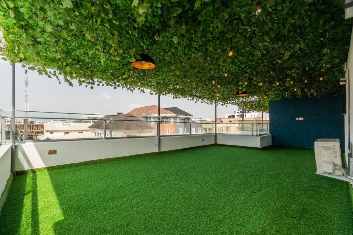 Luxury & Aesthetic 2 Bedroom Apartment W/ Pool, Gym & Rooftop Terrace, Lekki Phase 1, Lekki, Lagos, Flat / Apartment Short Let