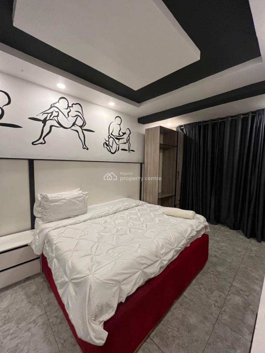 Brand New 1 Bedroom with Other Top Notch, Lekki Phase 1, Lekki, Lagos, Flat / Apartment Short Let
