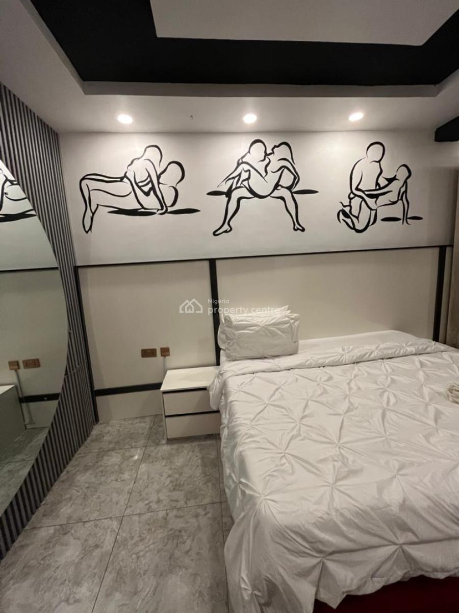 Brand New 1 Bedroom with Other Top Notch, Lekki Phase 1, Lekki, Lagos, Flat / Apartment Short Let