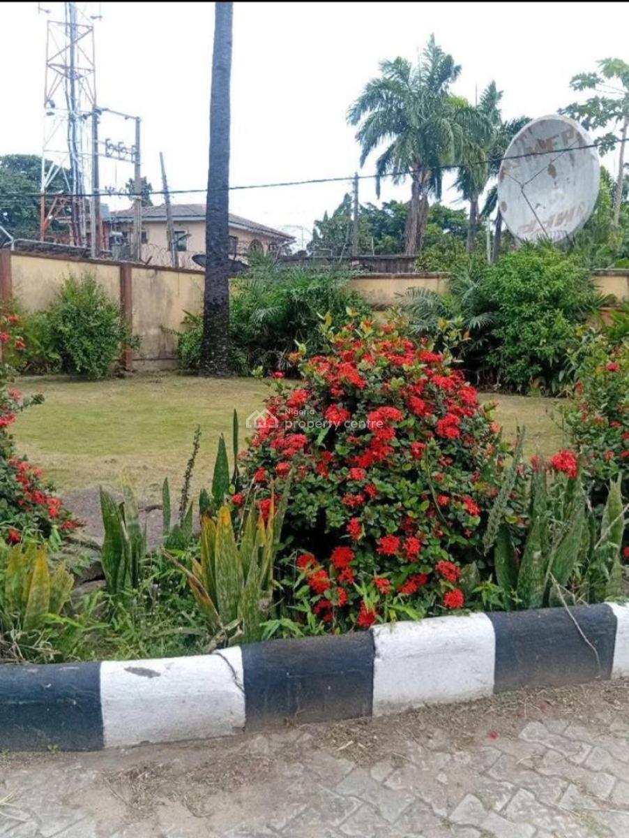 a Building of 5 Bedroom Detached House with 2 Big Living Rooms, Gra, Apapa, Lagos, House for Sale