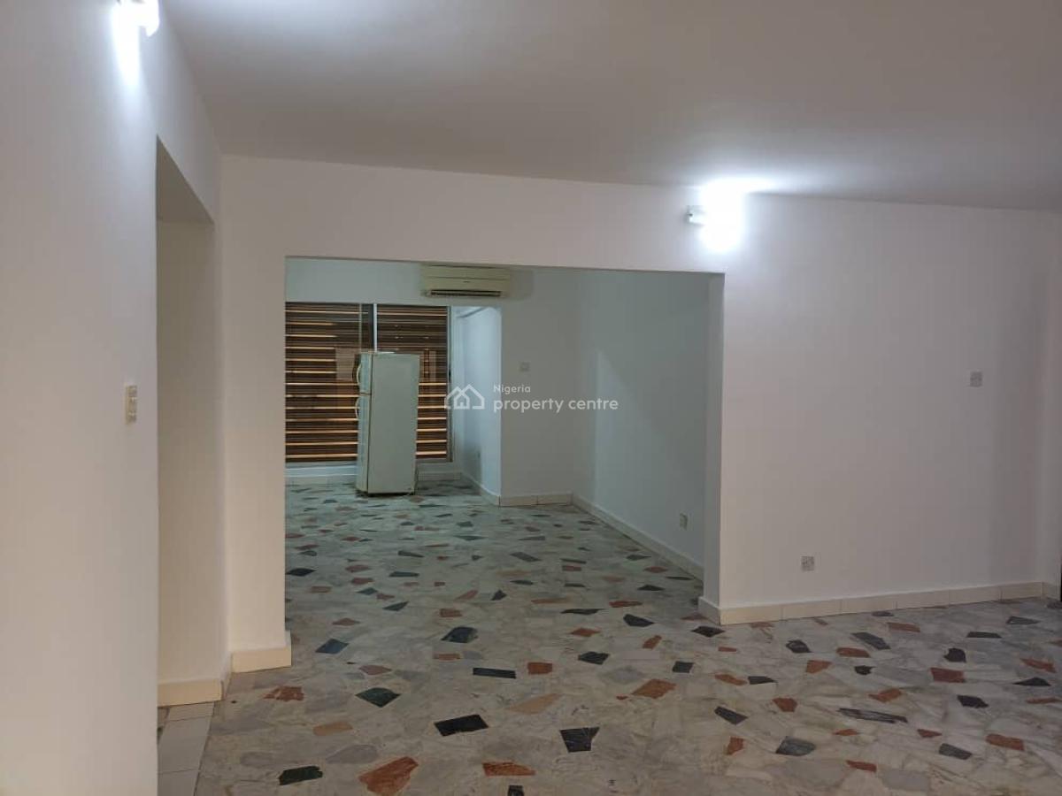 Fully Serviced 4 Bedroom Apartment with a Room Service Quarters, Victoria Island (vi), Lagos, Flat / Apartment for Rent