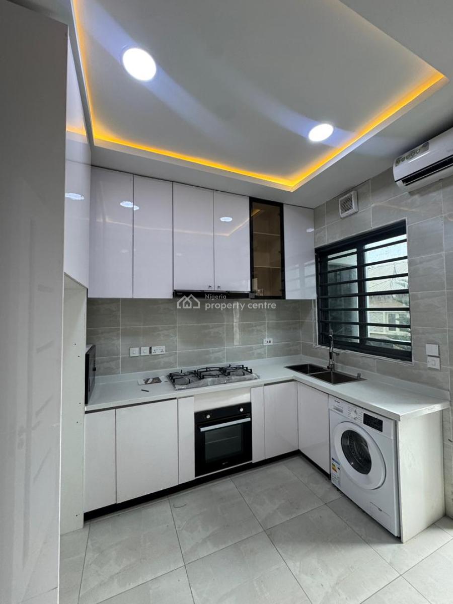 3 Bedroom Apartments, Lekki Phase 1, Lekki, Lagos, Flat / Apartment for Sale