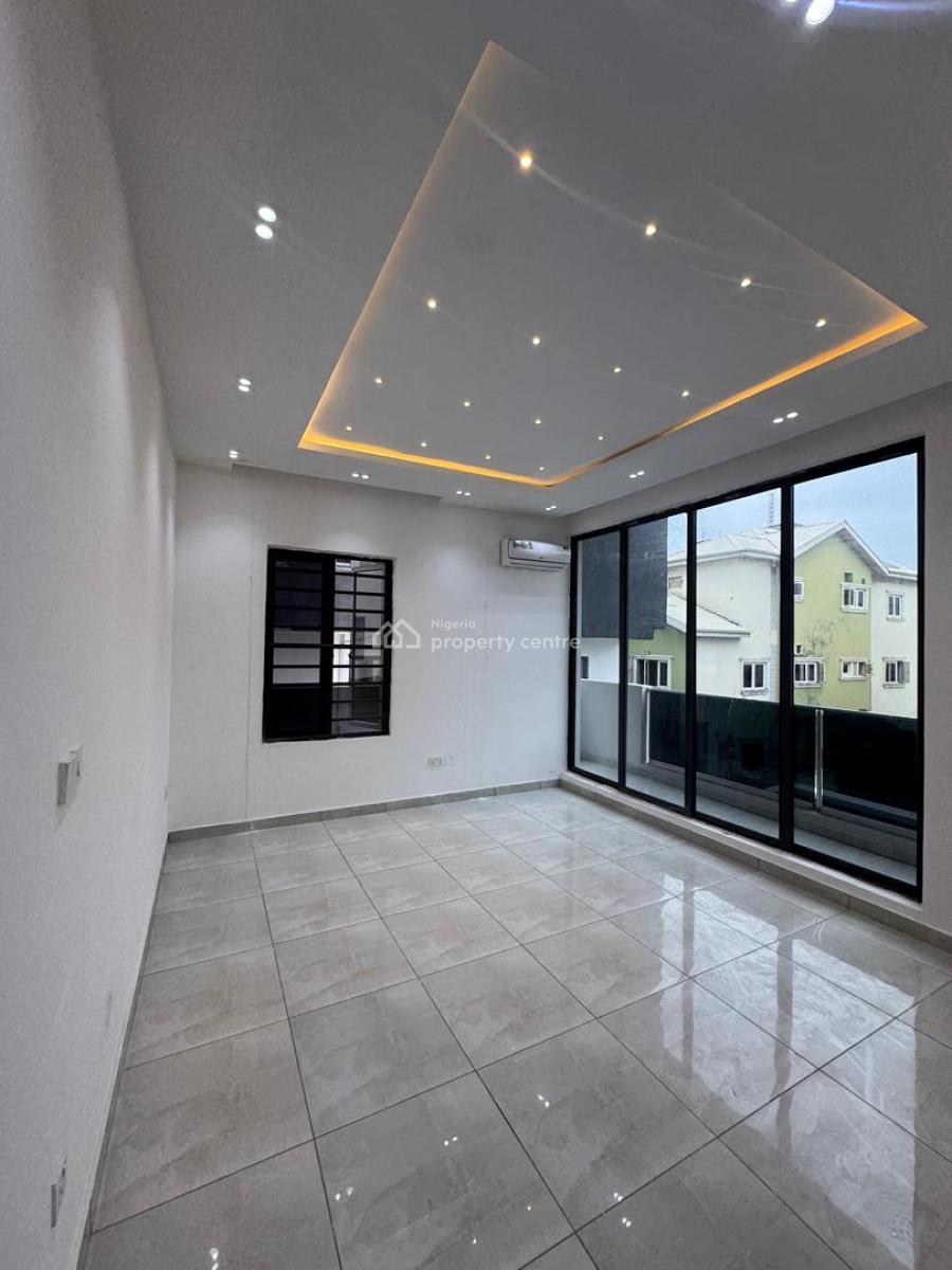 3 Bedroom Apartments, Lekki Phase 1, Lekki, Lagos, Flat / Apartment for Sale