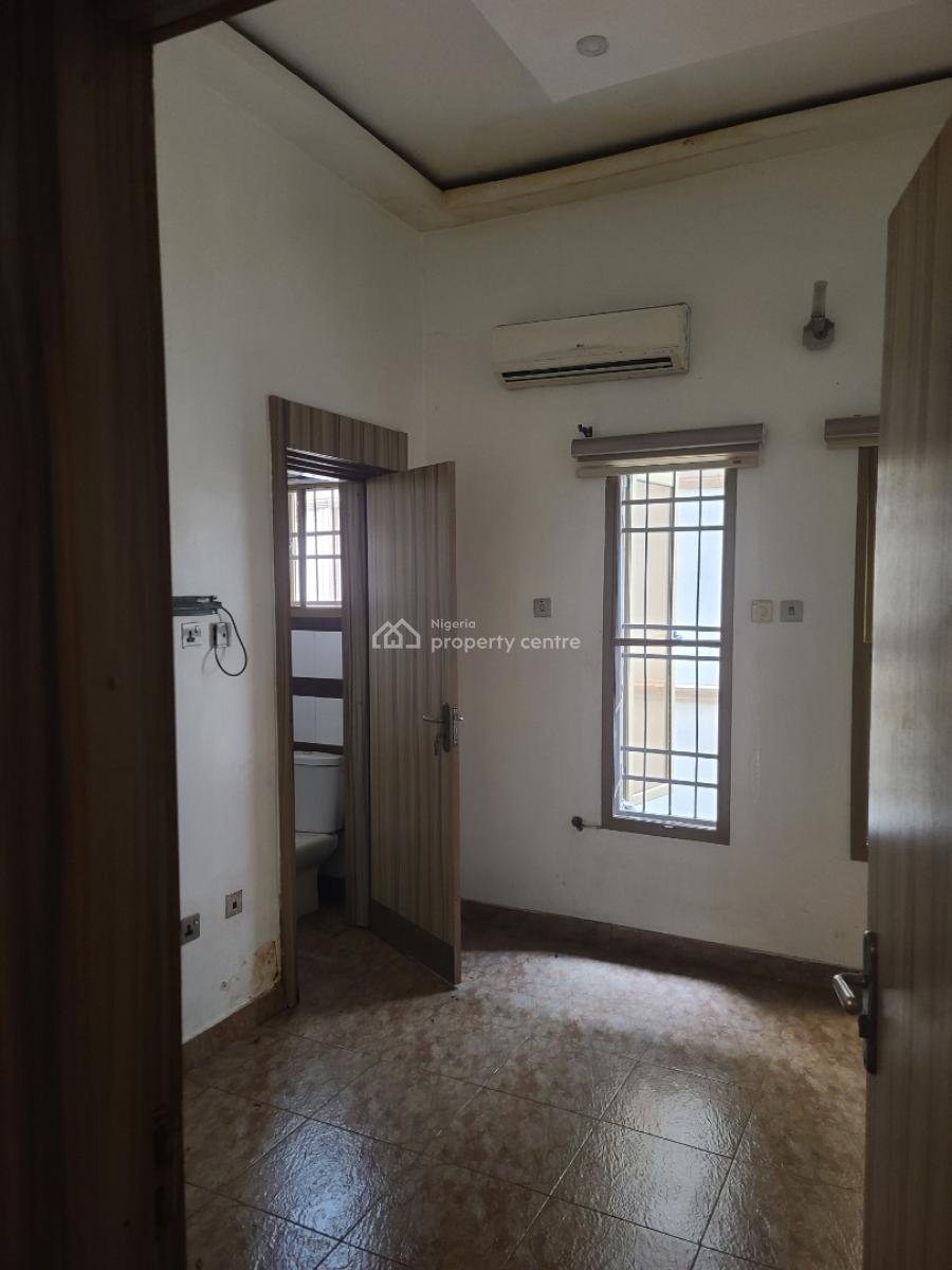 4 Bedrooms Fully Detached Duplex at Magodo Gra Phase 2 Shangisha, Bashiru Shittu Avenue, Gra Phase 2, Magodo, Lagos, Detached Duplex for Rent