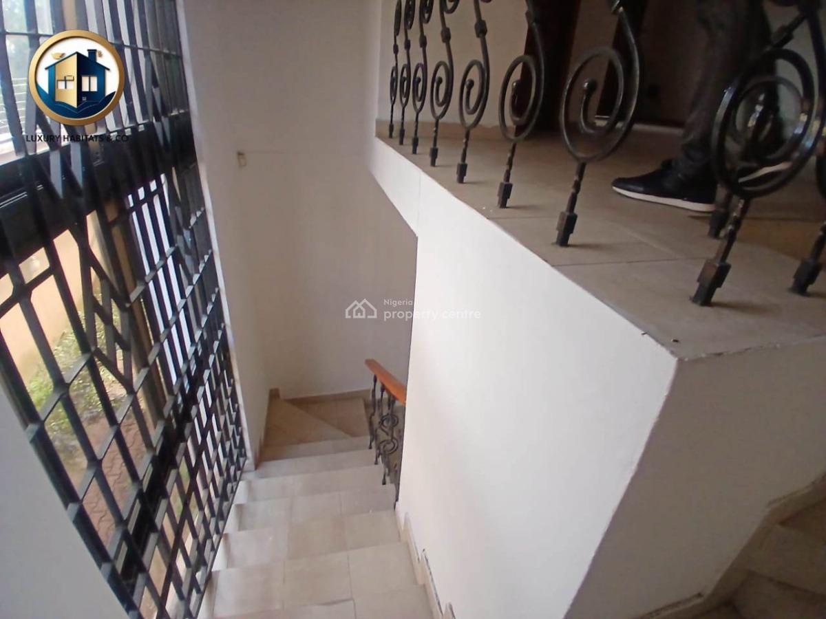 4-bedroom Semi-detached House with 1-room Boys Quarters, Lekki Phase 1, Lekki, Lagos, Semi-detached Duplex for Rent