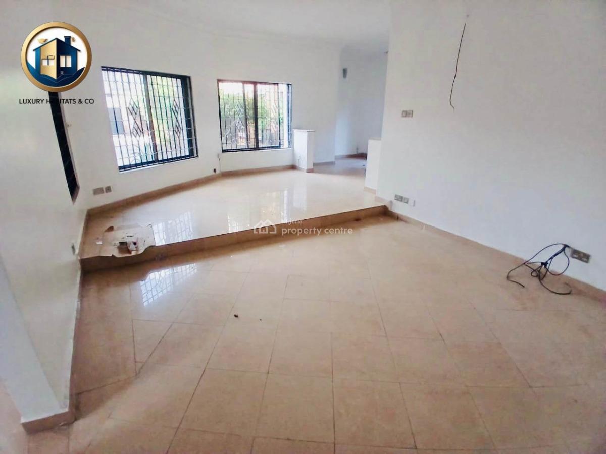 4-bedroom Semi-detached House with 1-room Boys Quarters, Lekki Phase 1, Lekki, Lagos, Semi-detached Duplex for Rent