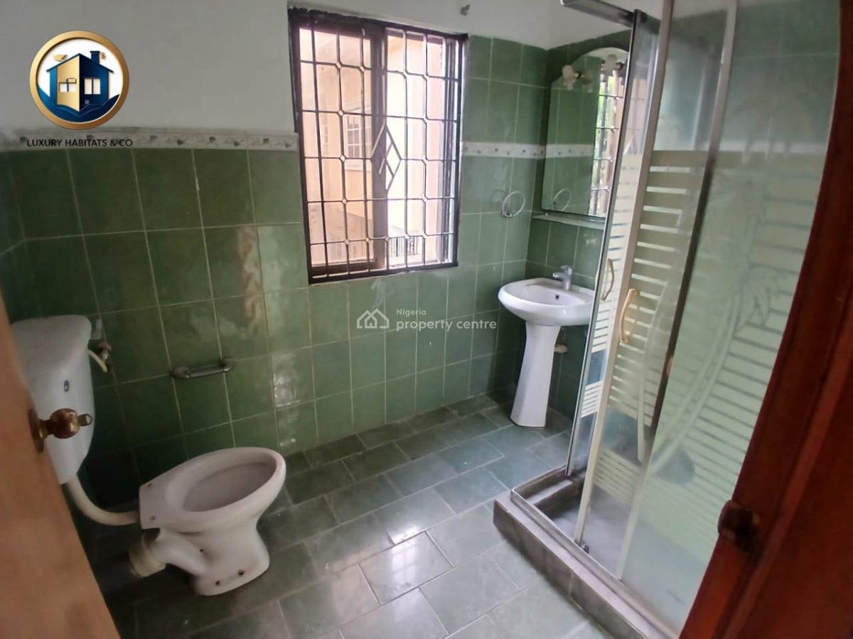 4-bedroom Semi-detached House with 1-room Boys Quarters, Lekki Phase 1, Lekki, Lagos, Semi-detached Duplex for Rent
