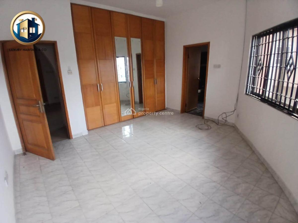 4-bedroom Semi-detached House with 1-room Boys Quarters, Lekki Phase 1, Lekki, Lagos, Semi-detached Duplex for Rent