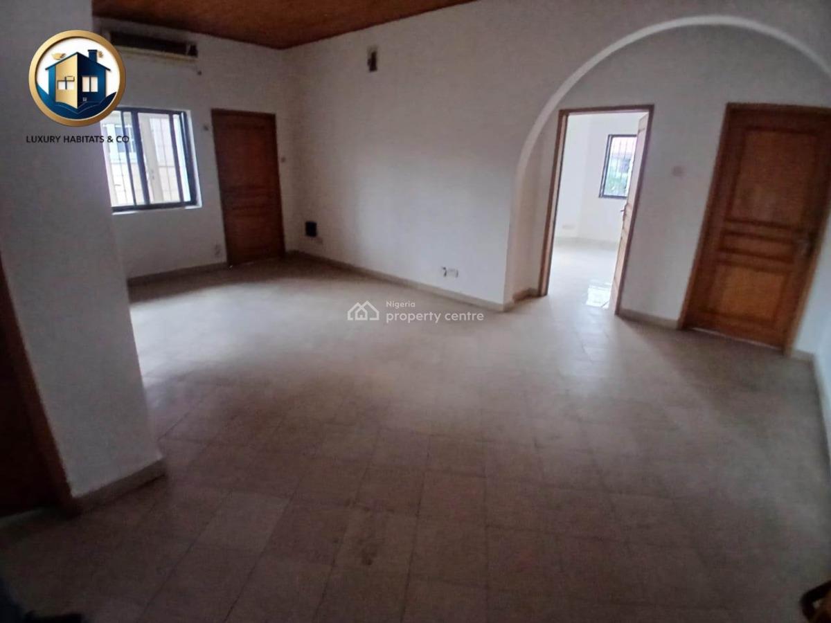 4-bedroom Semi-detached House with 1-room Boys Quarters, Lekki Phase 1, Lekki, Lagos, Semi-detached Duplex for Rent