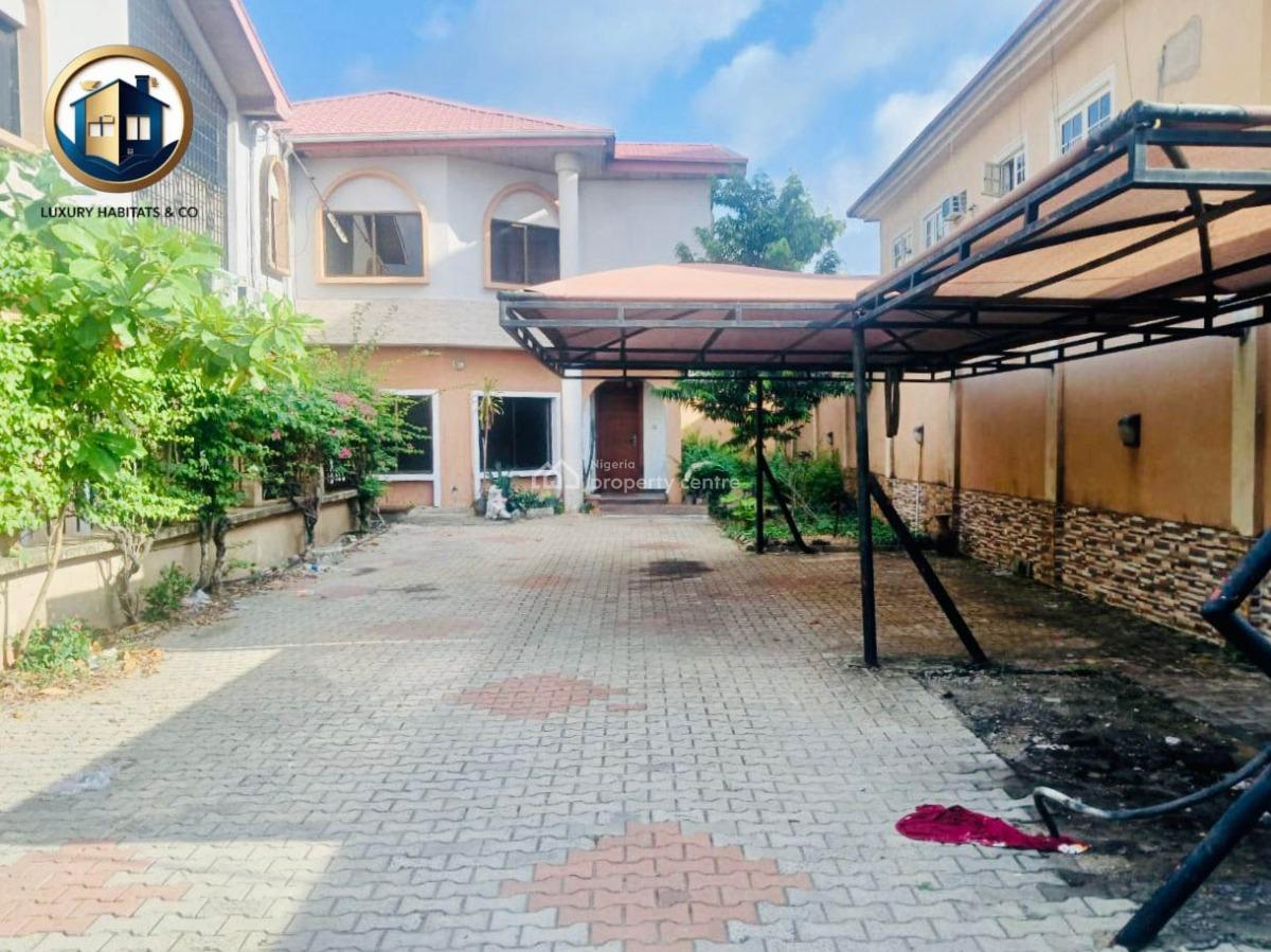 4-bedroom Semi-detached House with 1-room Boys Quarters, Lekki Phase 1, Lekki, Lagos, Semi-detached Duplex for Rent