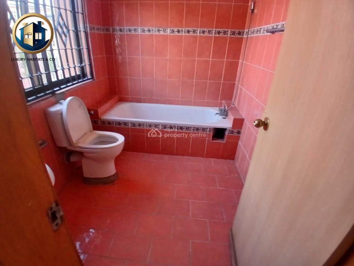 4-bedroom Semi-detached House with 1-room Boys Quarters, Lekki Phase 1, Lekki, Lagos, Semi-detached Duplex for Rent