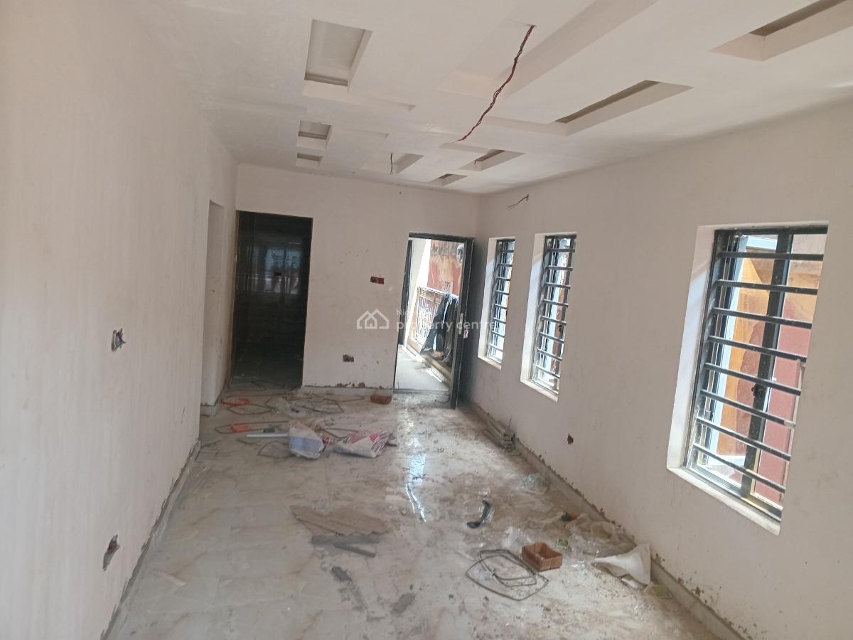 Primwater View 2 Bedroom Flat, By Third Mainland Bridge, Adekunle, Yaba, Lagos, Flat / Apartment for Rent