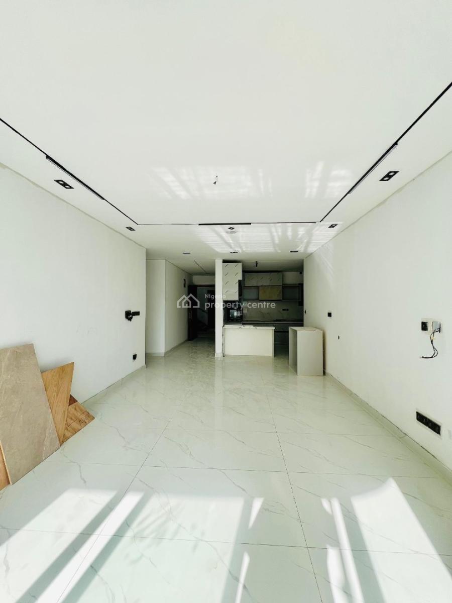 1 - 3bedroom Flat, Freedom Way, Lekki Phase 1, Lekki, Lagos, Block of Flats for Sale
