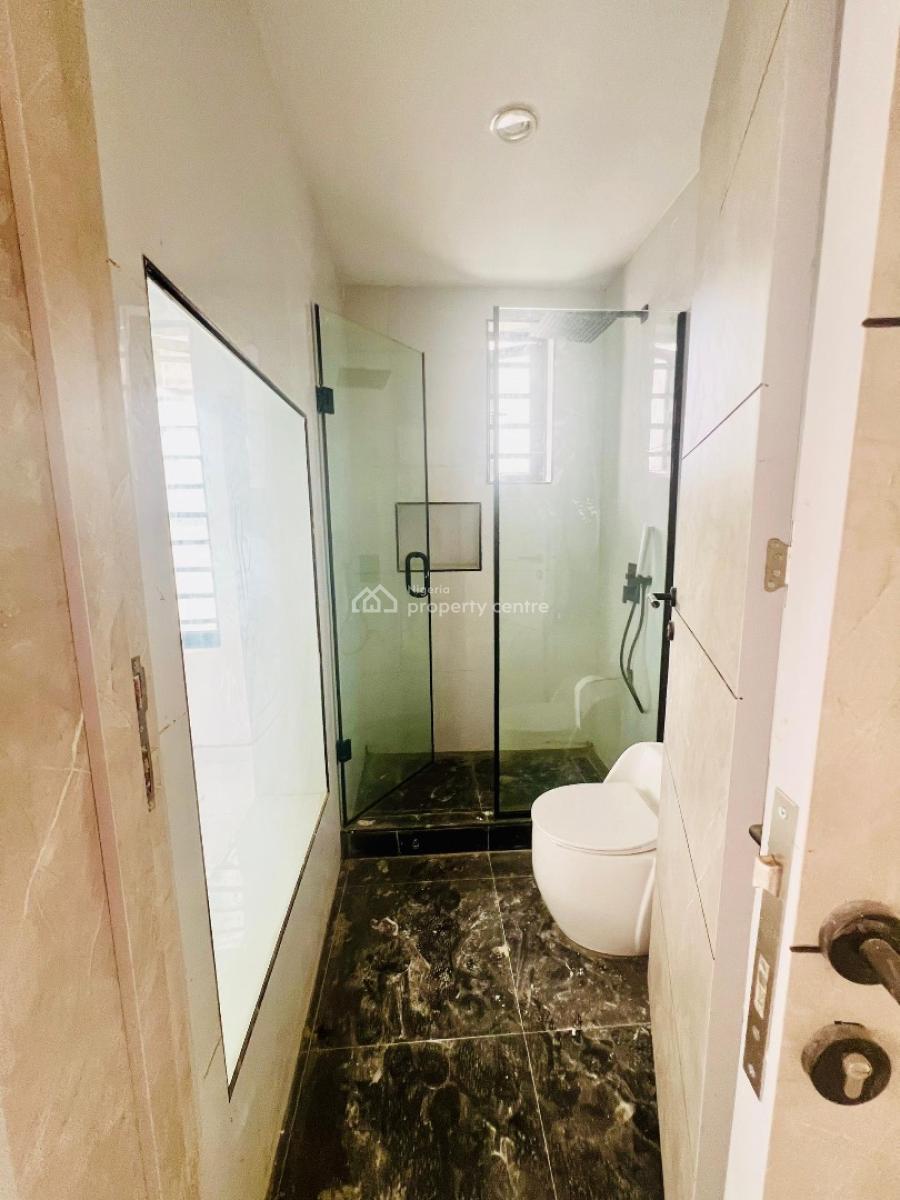 1 - 3bedroom Flat, Freedom Way, Lekki Phase 1, Lekki, Lagos, Block of Flats for Sale